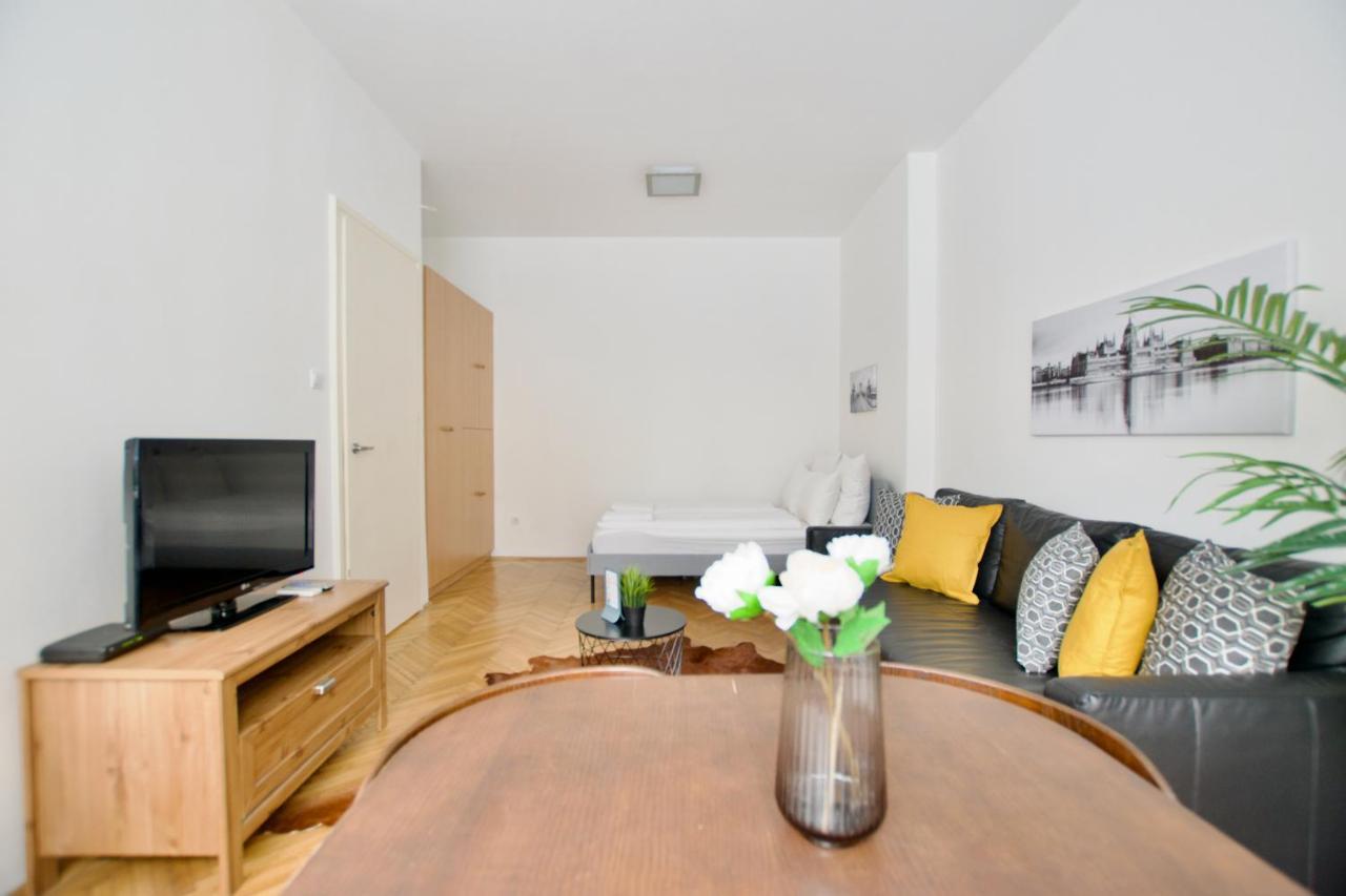 Standard Apartment By Hi5 - Petofi 12 부다페스트 외부 사진